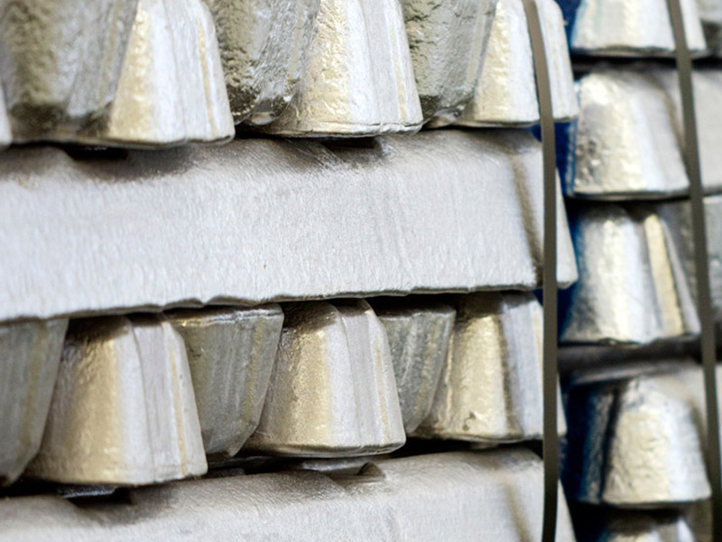 鑄造鋁合金輪轂一個多重？技術(shù)解析與品質(zhì)提升